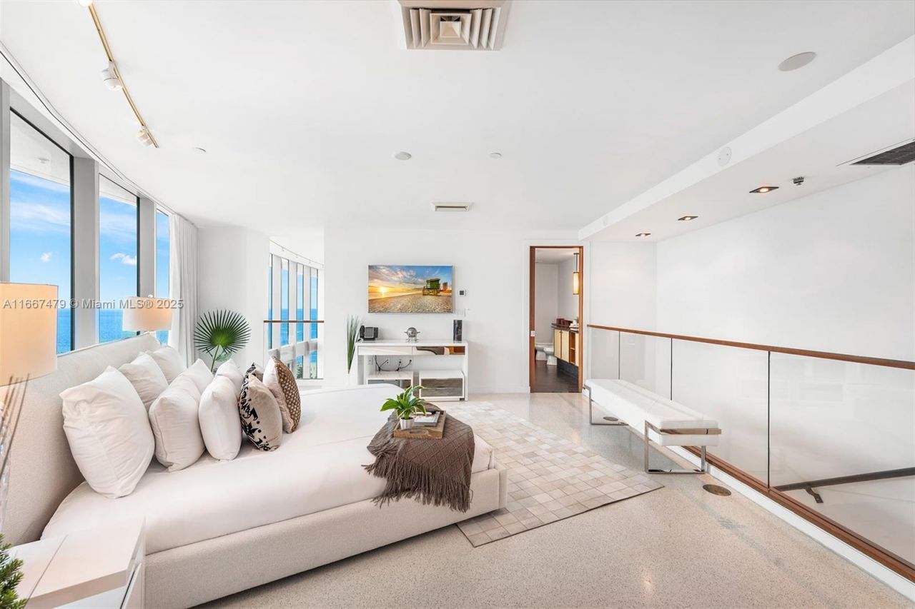 101 20th St Th B, Unit TH-B 1505, Miami Beach, FL 33139 Photo