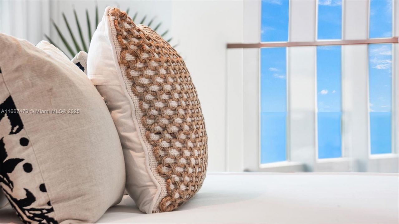 101 20th St Th B, Unit TH-B 1505, Miami Beach, FL 33139 Photo