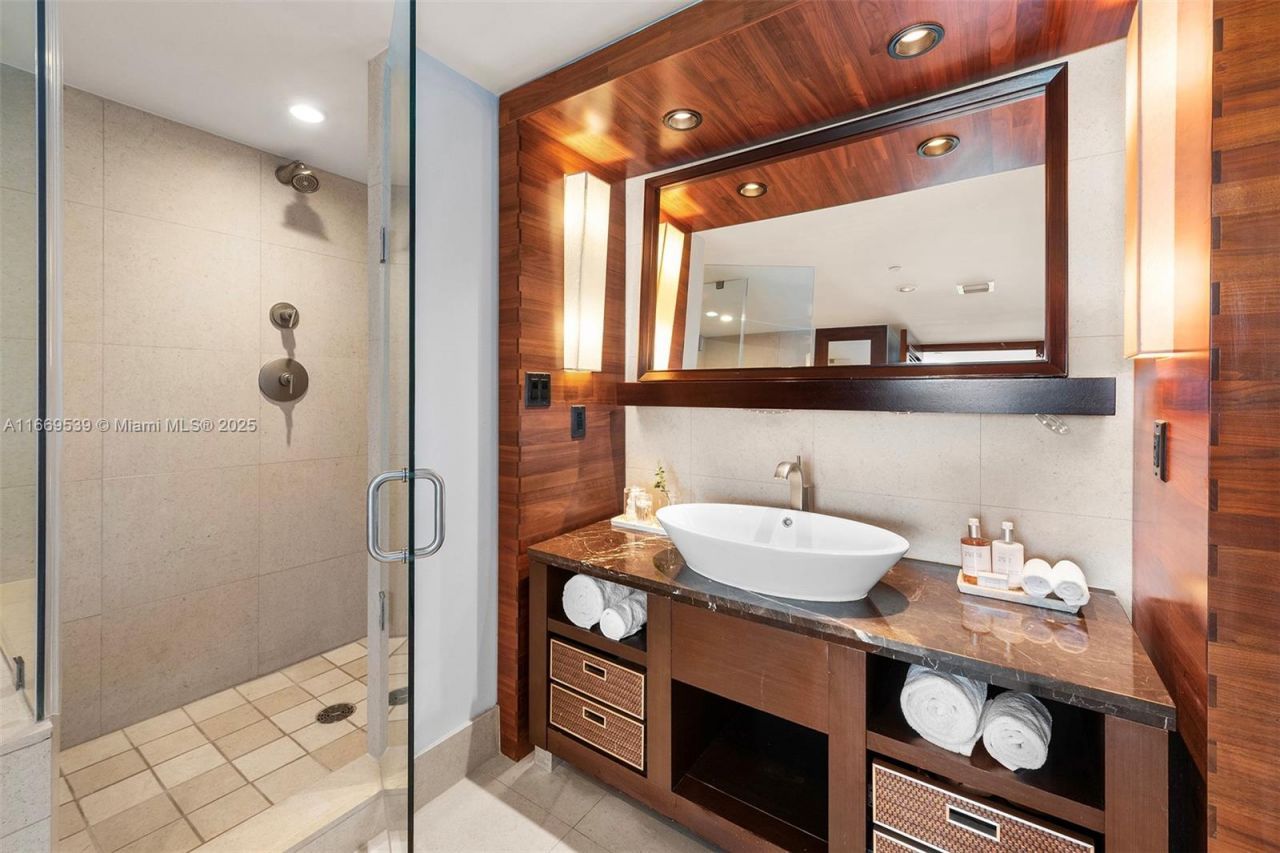 Please Call For Address, Unit 522, Miami Beach, FL 33141 Photo