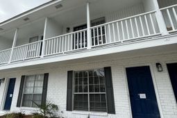 1137 Oakleaf Drive photo 4