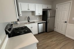 1137 Oakleaf Drive photo 4