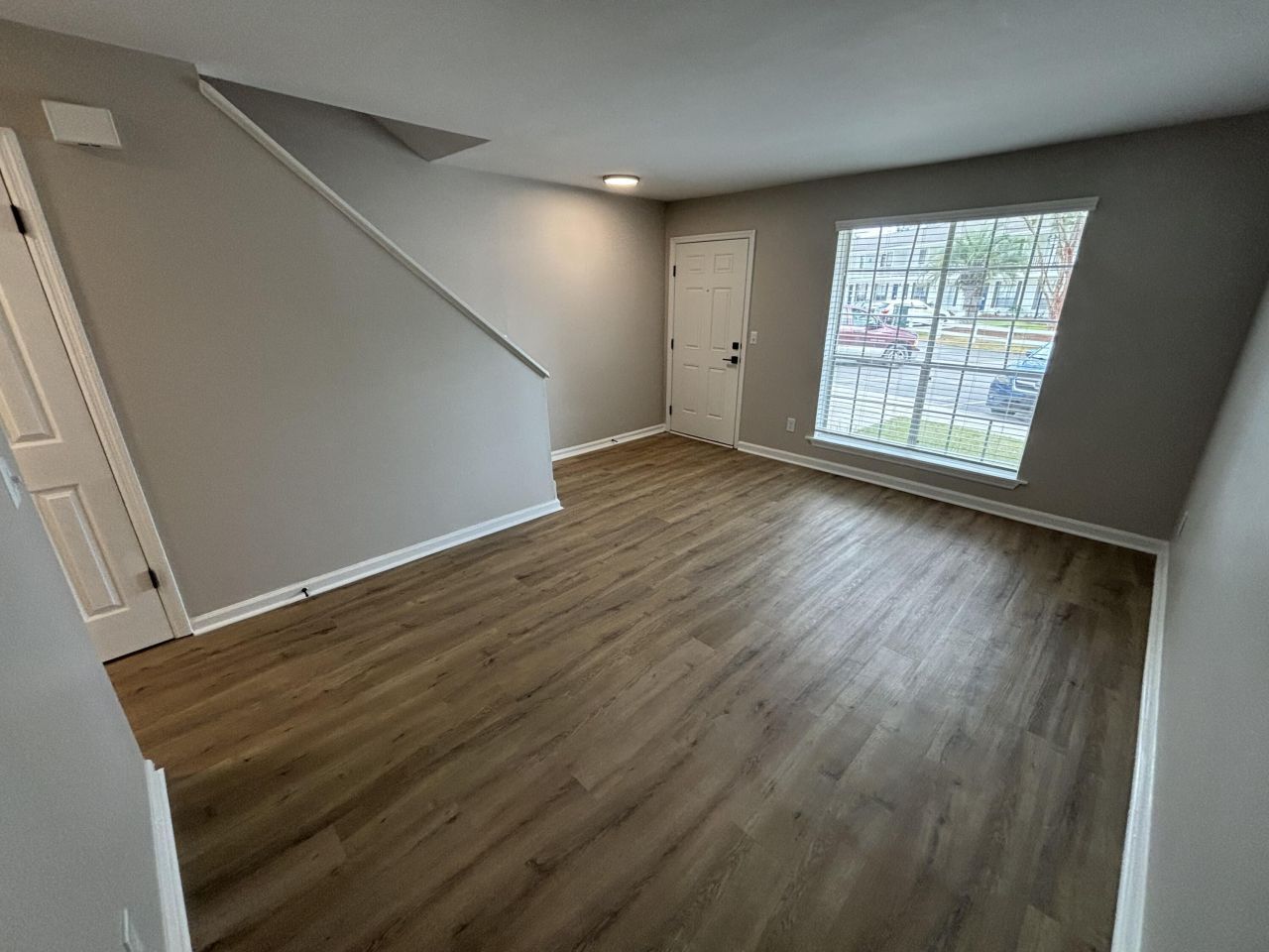 1137 Oakleaf Drive Photo 7