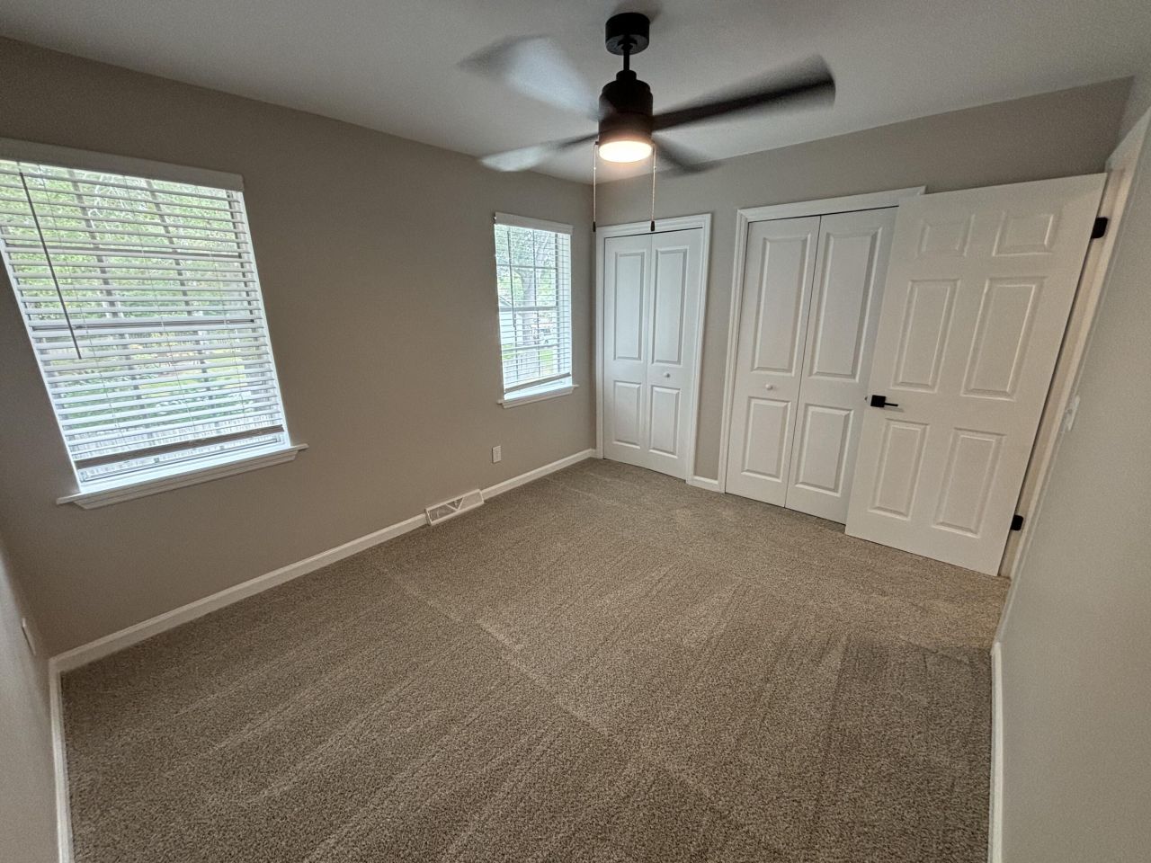 1137 Oakleaf Drive Photo 8