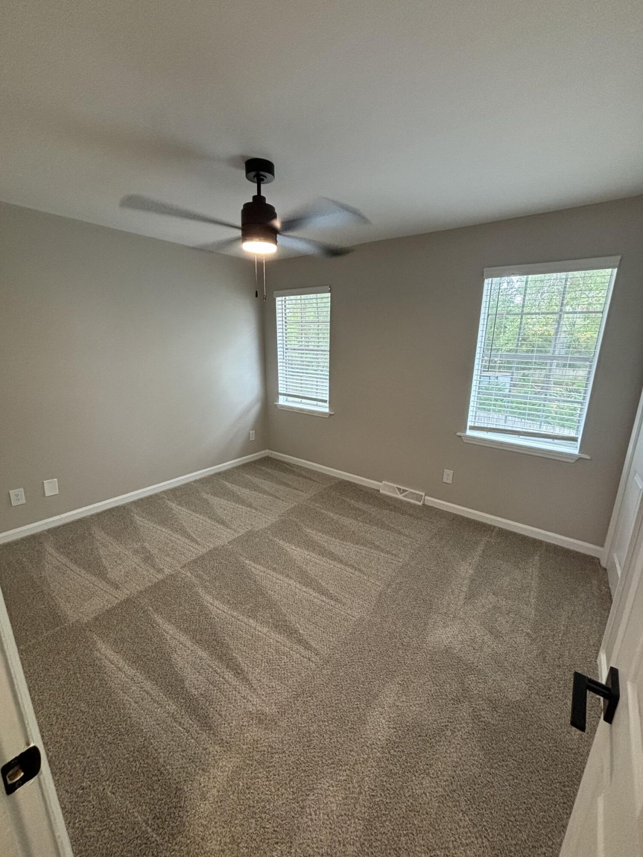 1137 Oakleaf Drive Photo 9