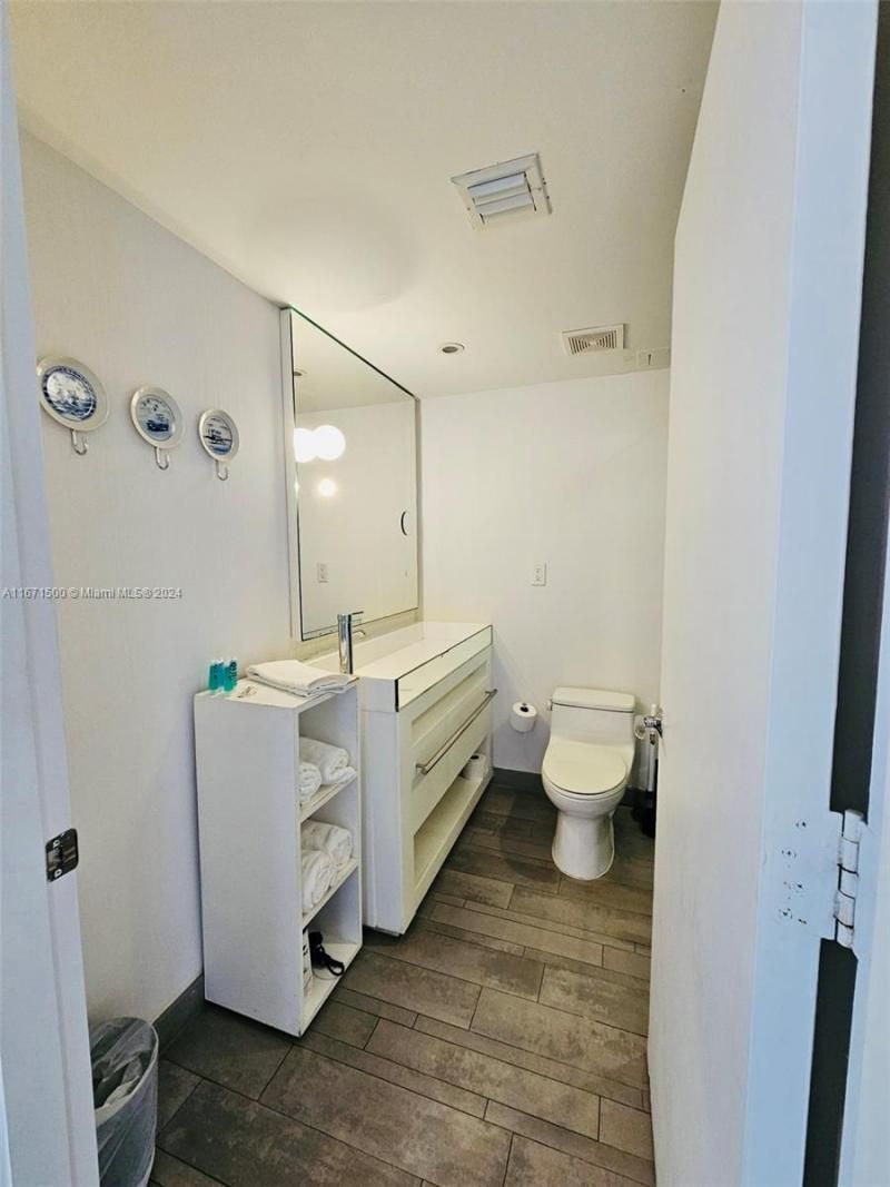 1100 West Ave, Unit 908, Miami Beach, FL 33139 Photo