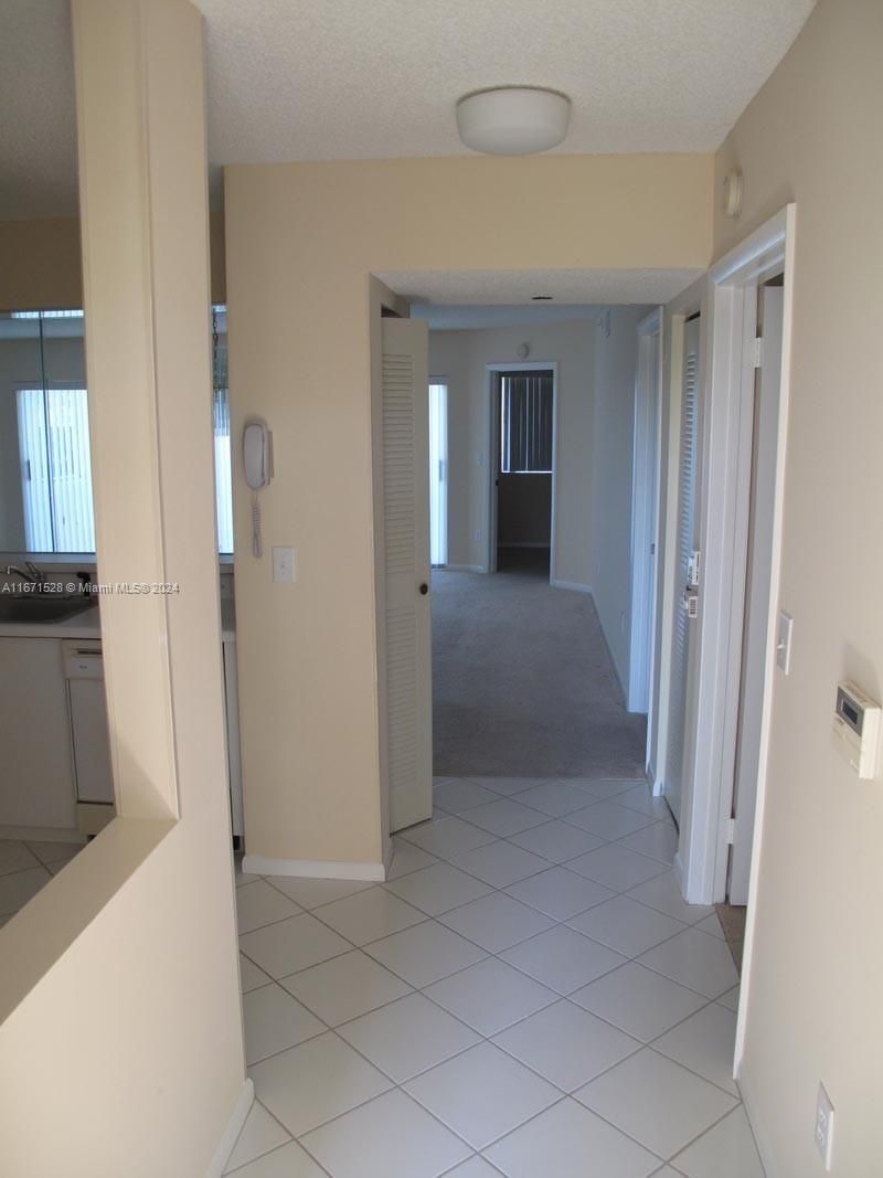 9511 Weldon Cir, Unit G402, Tamarac, FL 33321 Photo