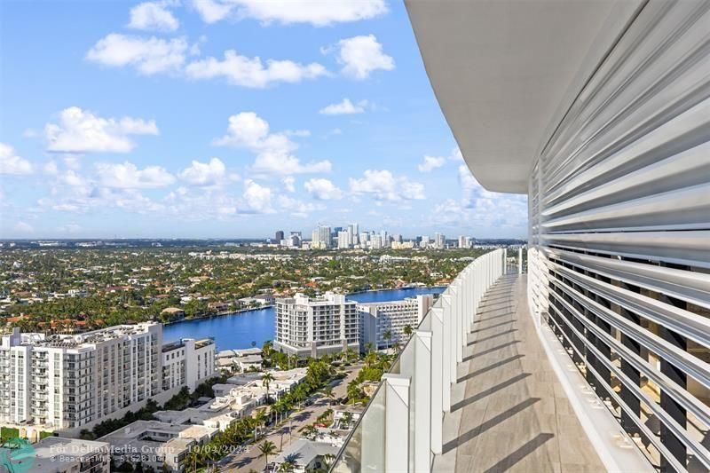 525 N Fort Lauderdale Beach Blvd, Unit 2201, Fort Lauderdale, FL 33304 Photo