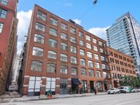 215 W ILLINOIS Street, Chicago, IL 60654 primary photo