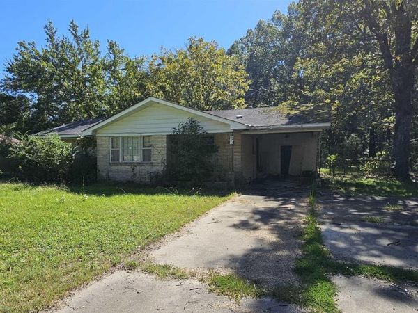 2923 Edgewood Drive, Pine Bluff, AR 71603