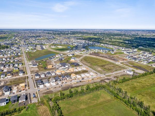 955 61 Avenue W, West Fargo, ND 58078