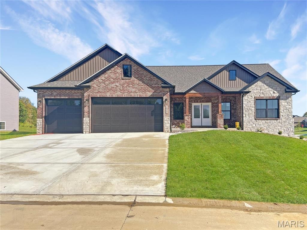 2912 Bluff Ridge Court, Maryville, IL 62062 Main Photo