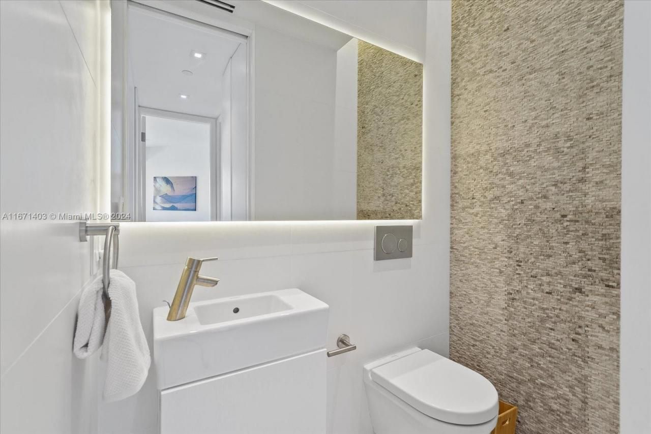 15713 Fisher Island Dr, Unit 15713, Miami Beach, FL 33109 Photo