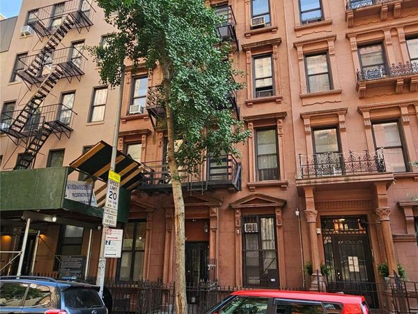 344 W 48, Unit 1RE, New York (Manhattan), NY 10036