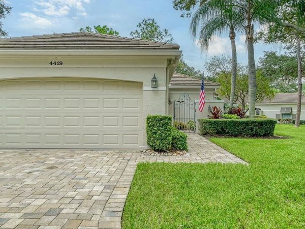 4419 OAKLEY GREENE, Unit 19, SARASOTA, FL 34235