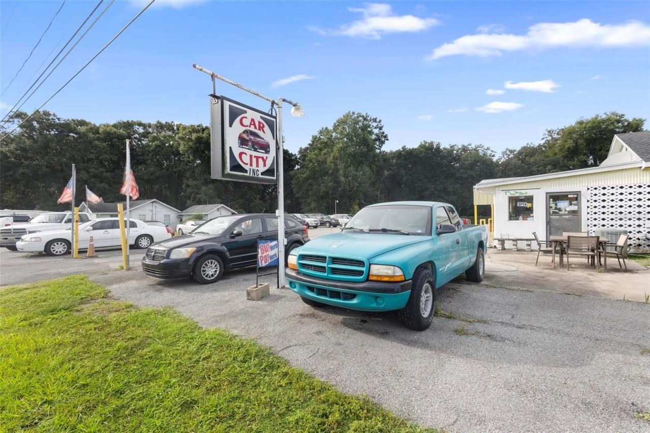 2480 N Woodland Boulevard, Deland, FL 32720 Photo