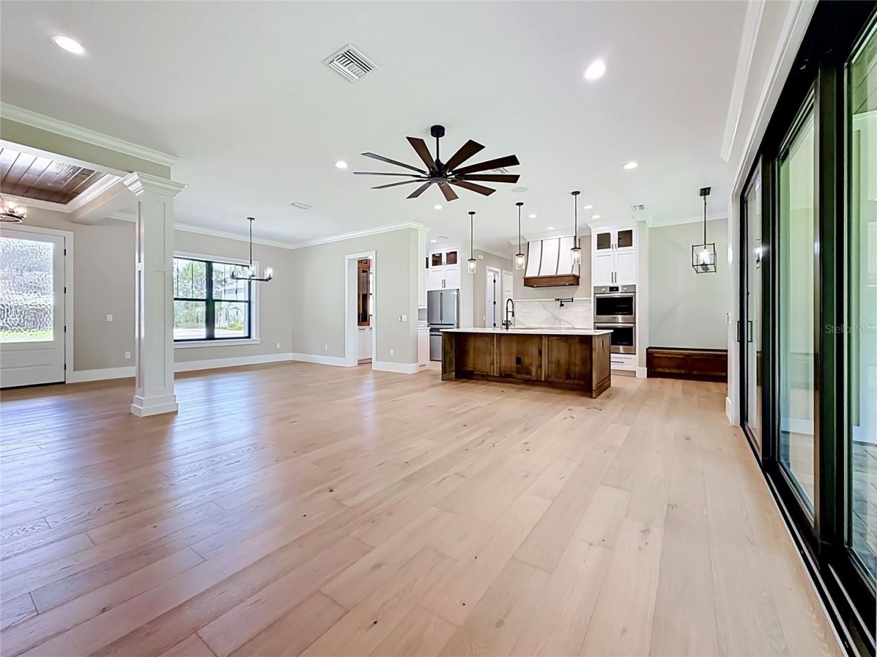 405 Long And Winding Road, Howey in the Hills, FL 34737 Photo