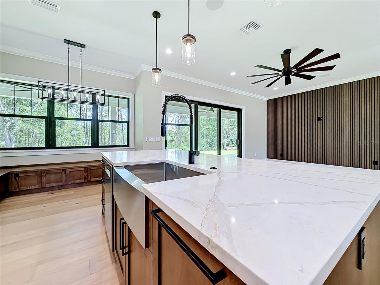405 Long And Winding Road, Howey in the Hills, FL 34737 Photo