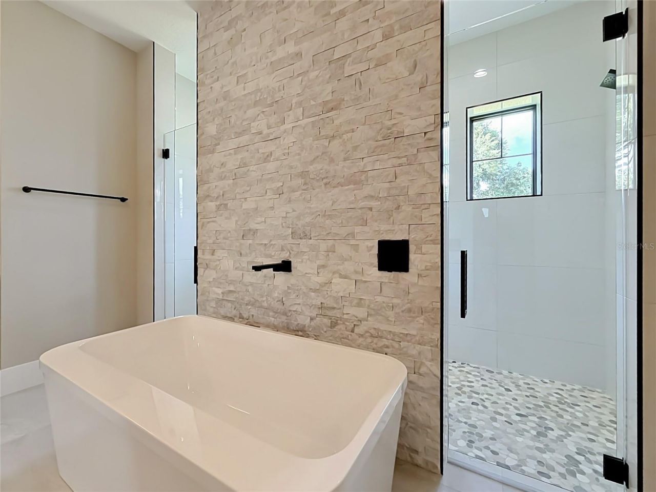 405 Long And Winding Road, Howey in the Hills, FL 34737 Photo