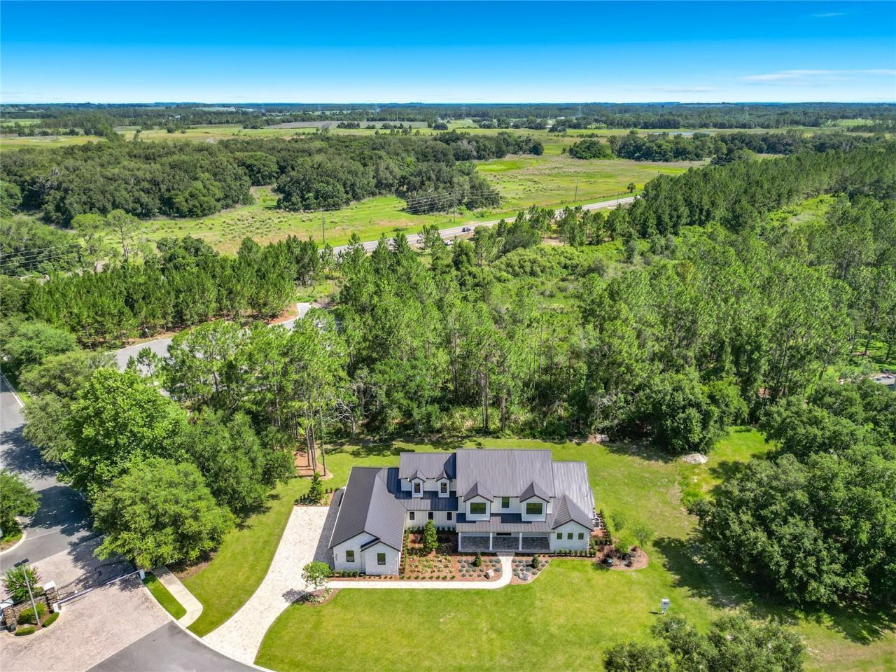 405 Long And Winding Road, Howey in the Hills, FL 34737 Photo