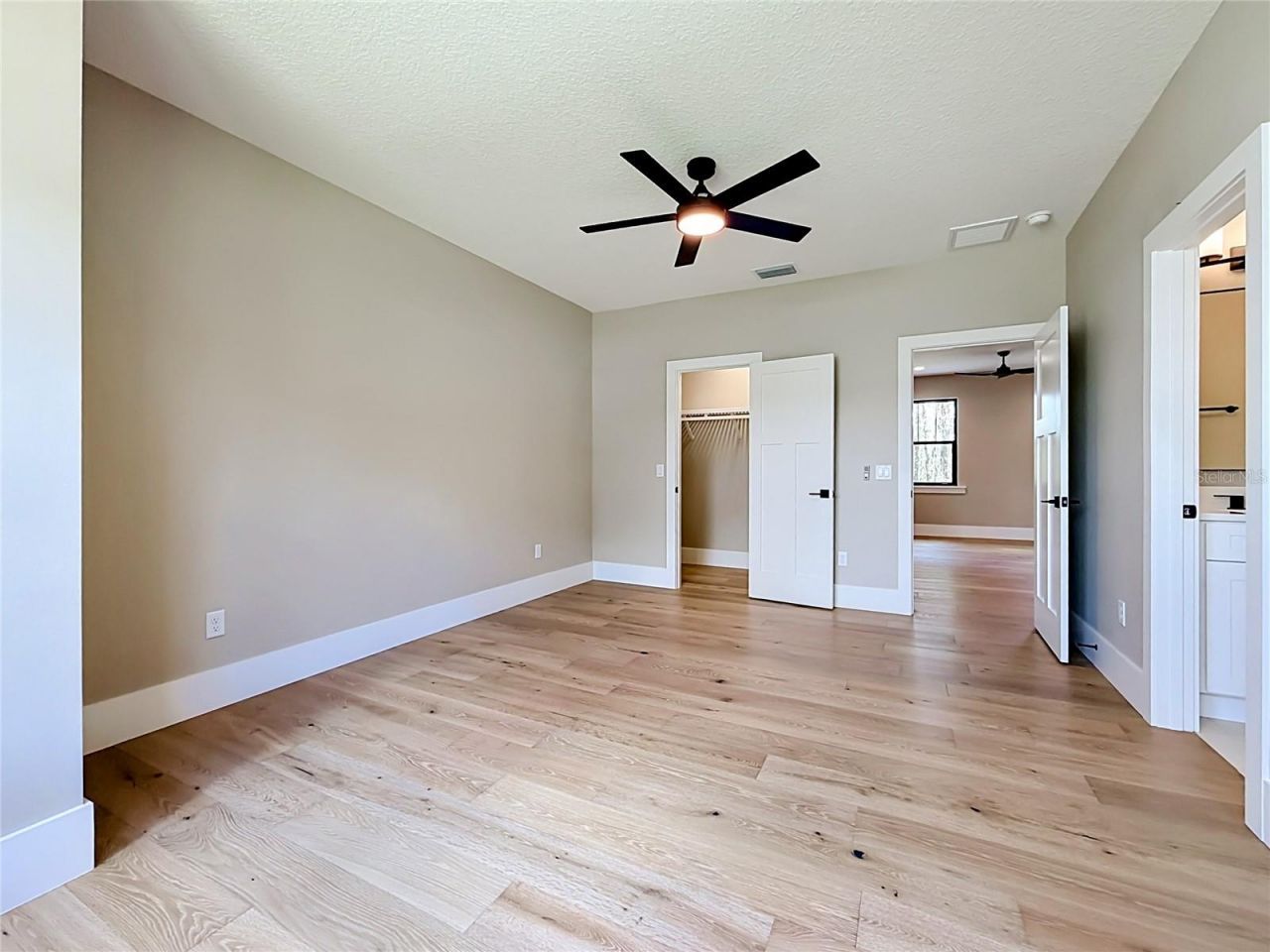 405 Long And Winding Road, Howey in the Hills, FL 34737 Photo