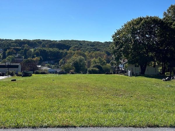 981 HORSEMAN DRIVE, AUBURN, PA 17922