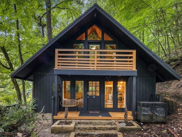 907 Ski Mountain Rd. Road, Gatlinburg, TN 37738