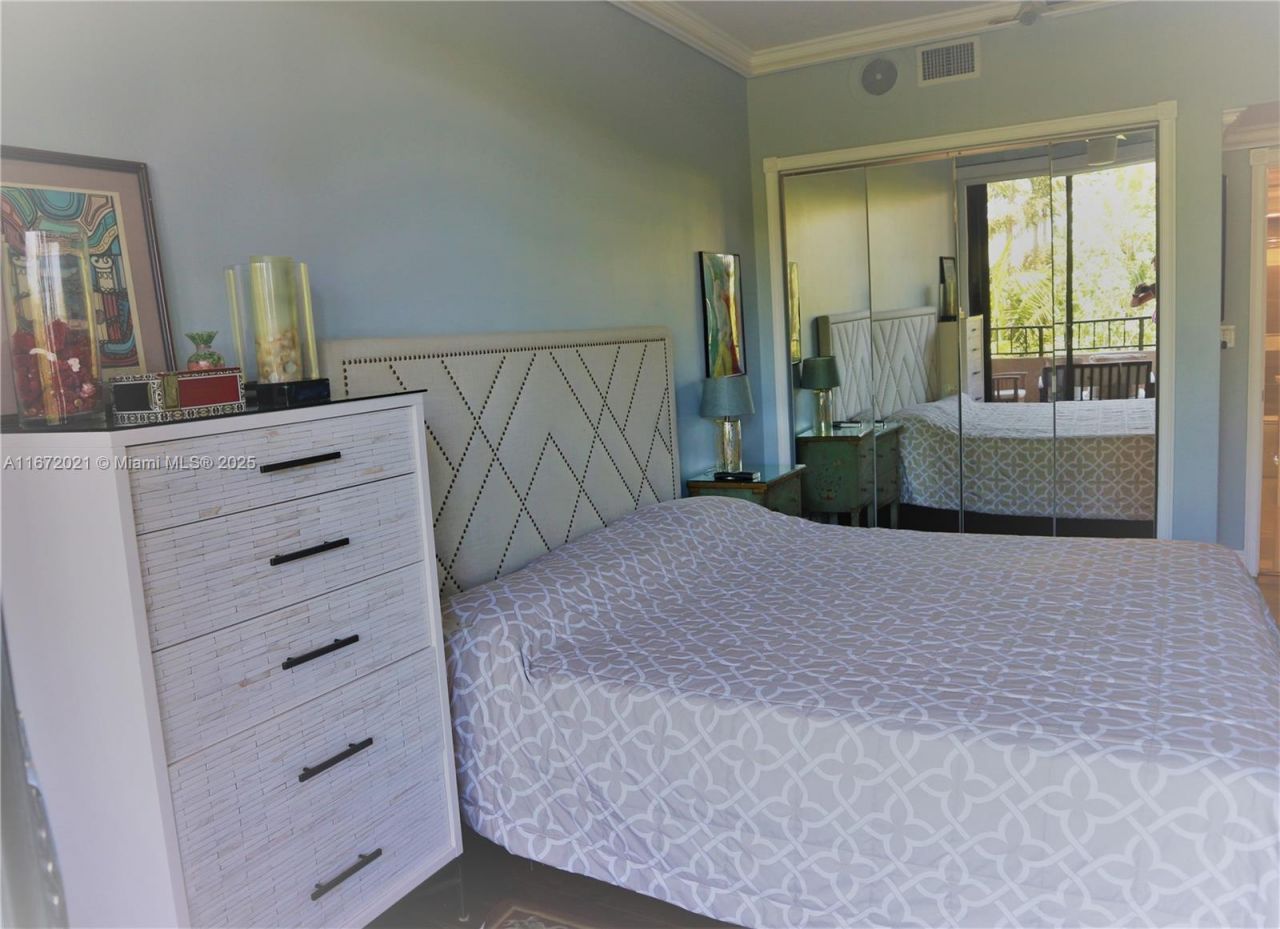 151 Crandon Blvd, Unit 430, Key Biscayne, FL 33149 Photo