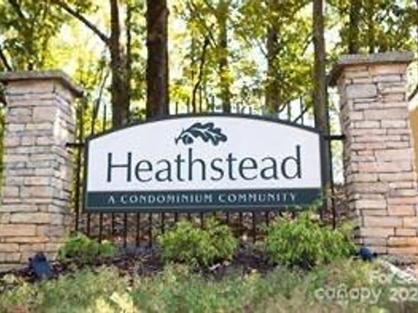 6132 Heath Ridge Court, Charlotte, NC 28210