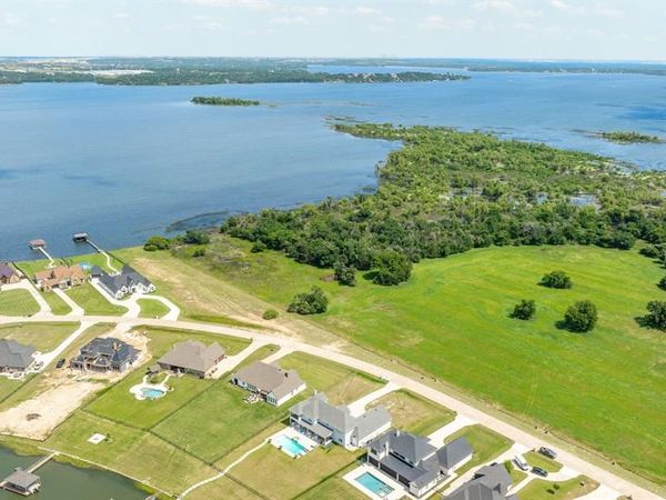 1800 S Laguna S, Pelican Bay, TX 76020