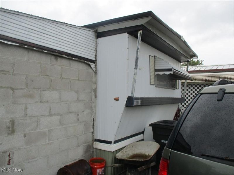 8209 Russell Lane, Cleveland, OH 44144 Photo 1