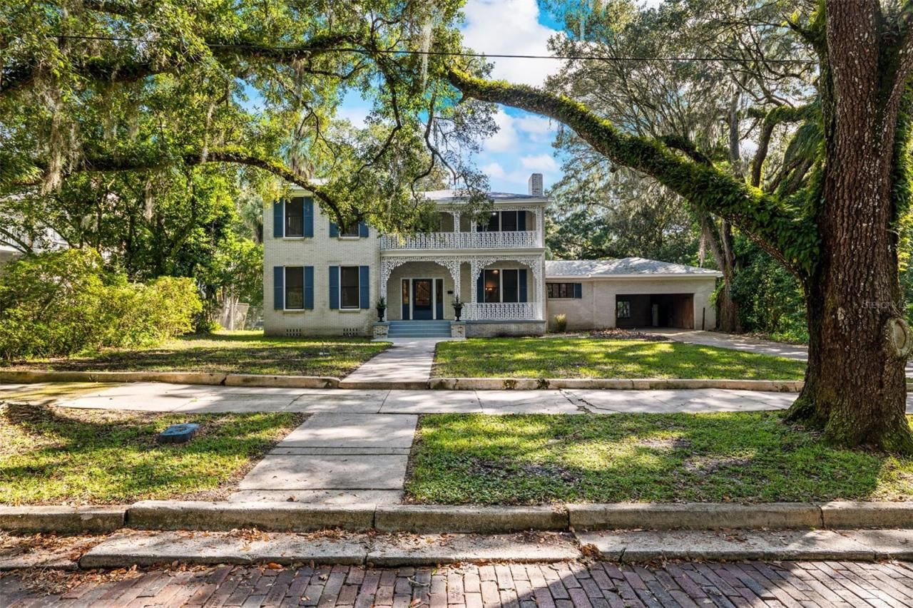 321 S Brooksville Avenue, Brooksville, FL 34601 Main Photo