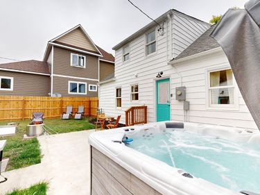 27 Division Street N, Unit airbb, Clara City, MN 56222