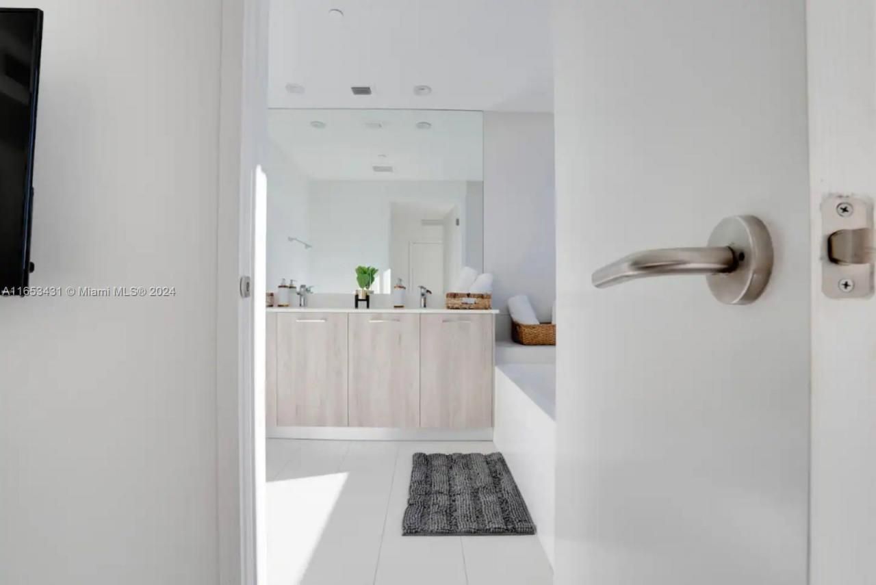 501 NE 31st St, Unit 3709, Miami, FL 33137 Photo