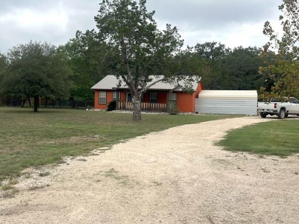 143 TAFF, Leakey, TX 78873