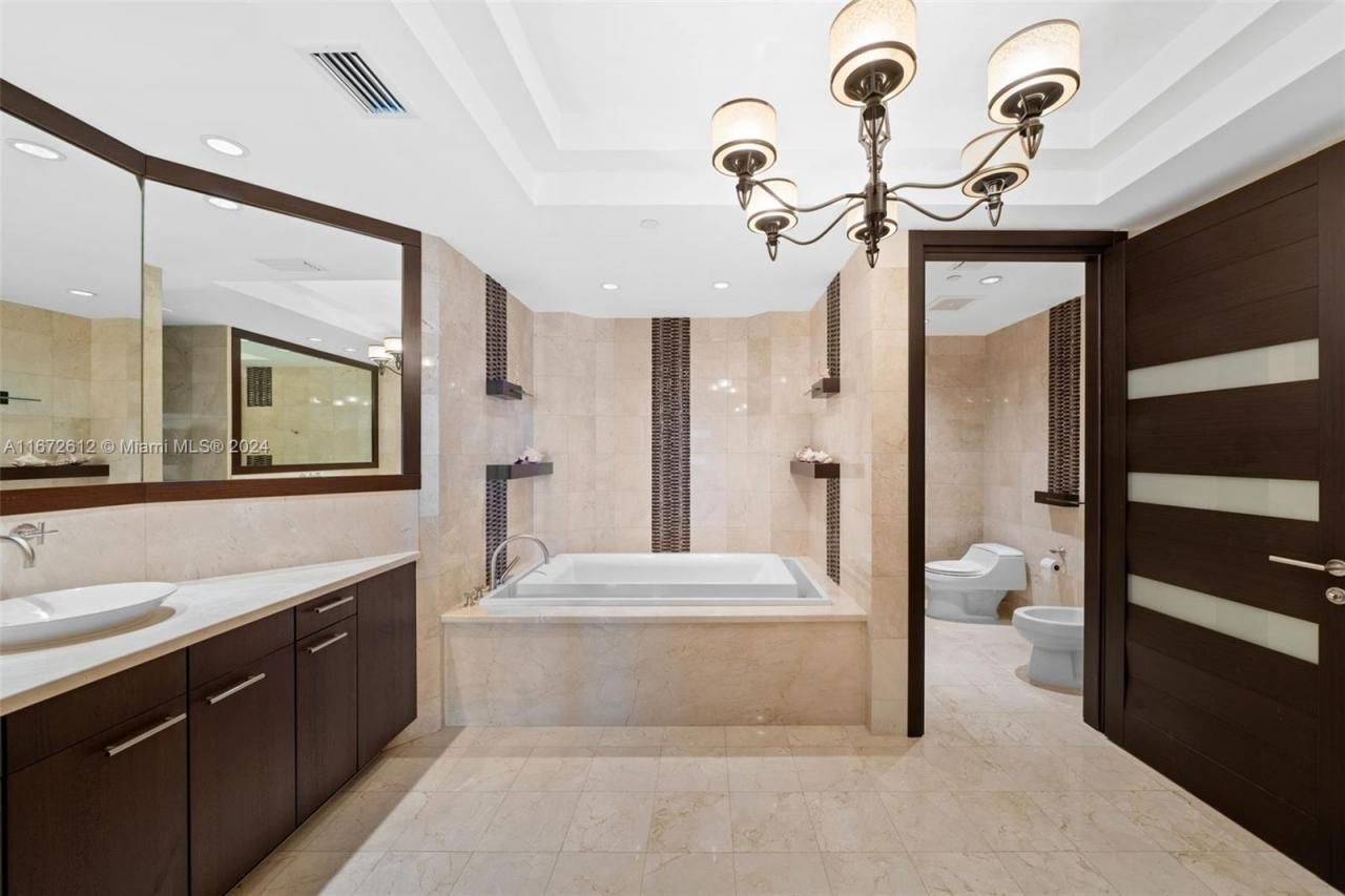 10295 Collins Ave, Unit 1605, Bal Harbour, FL 33154 Photo