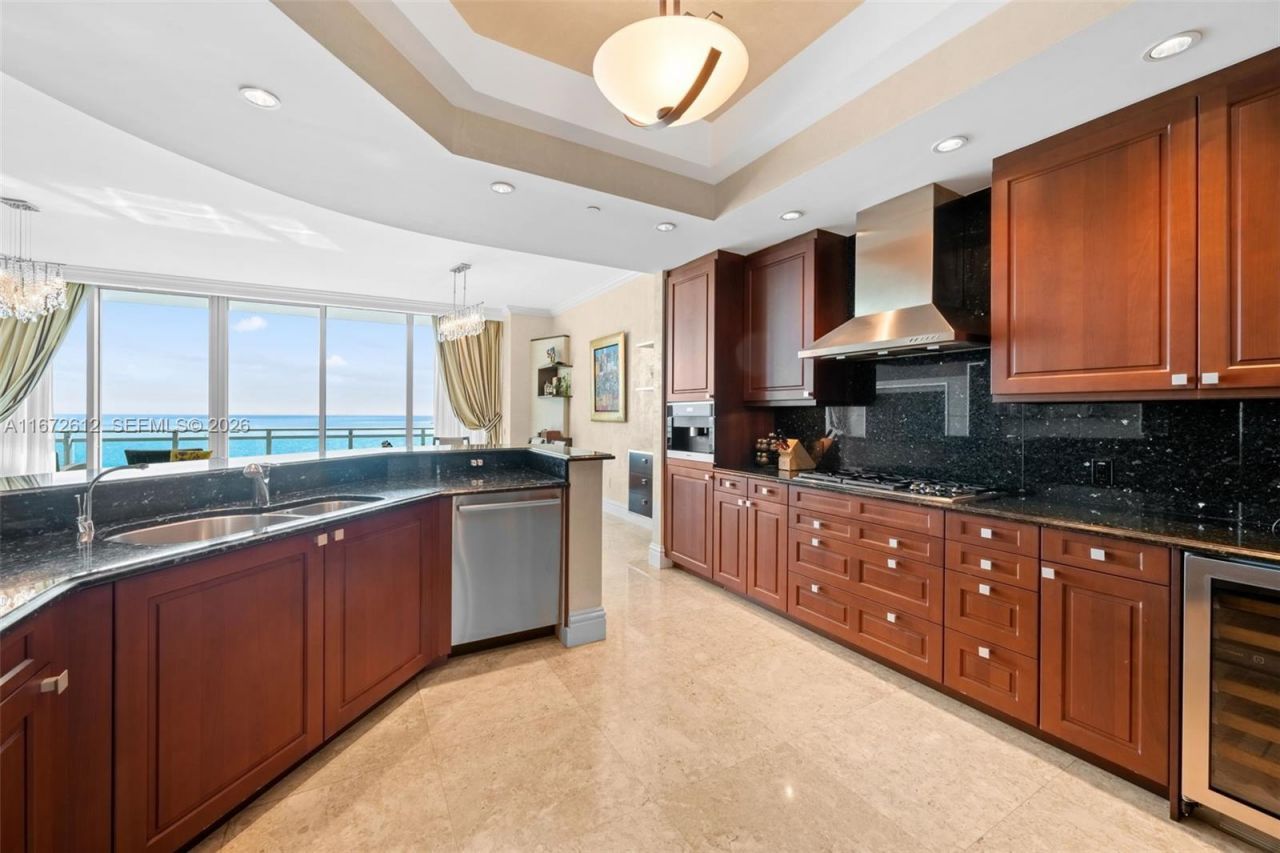 10295 Collins Ave, Unit 1605, Bal Harbour, FL 33154 Photo