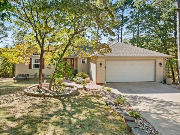 14 Redruth Lane, Bella Vista, AR 72714