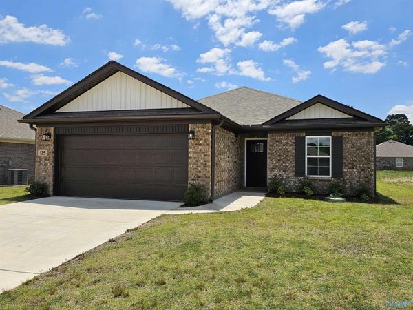 125 Domingues Avenue, Meridianville, AL 35759