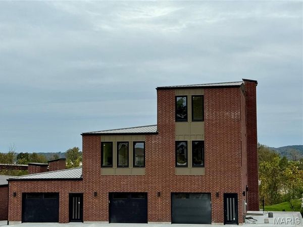 1019 River Bluff Drive, Washington, MO 63090