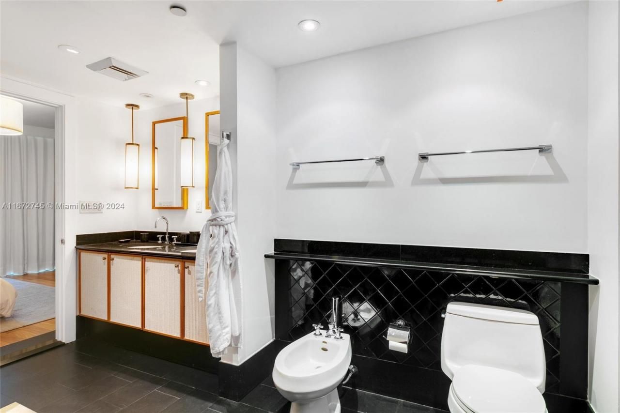 101 20th St, Unit 2706, Miami Beach, FL 33139 Photo