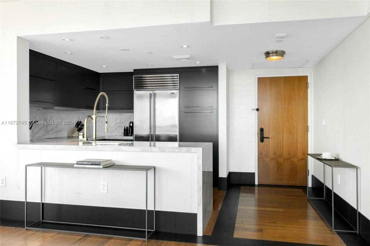 101 20th St, Unit 2706, Miami Beach, FL 33139 Photo