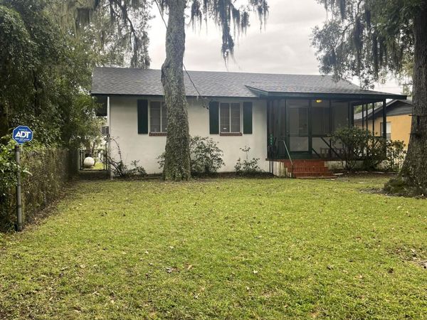 7449 LAURA Street N, Jacksonville, FL 32208