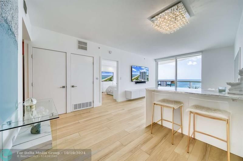 6365 Collins Avenue, Unit 2406, Miami Beach, FL 33141 Photo