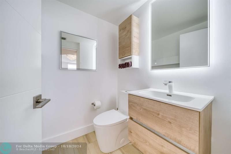 6365 Collins Avenue, Unit 2406, Miami Beach, FL 33141 Photo