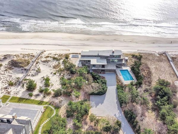 222 Dune, Quogue, NY 11959