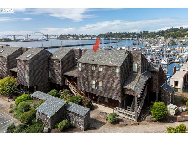 1000 SE BAY BLVD, Unit 201/301, Newport, OR 97365