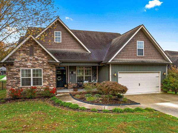 643 Carrington Boulevard, Lenoir City, TN 37771