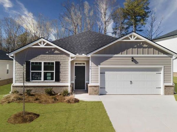 1401 Adirondac Way, Bonaire, GA 31005