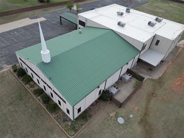 10901 S Santa Fe Avenue, Oklahoma City, OK 73170