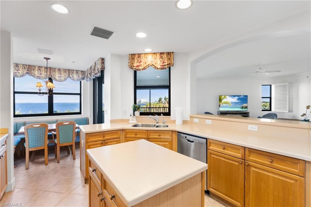 11600 Court Of Palms, Unit 206, Fort Myers, FL 33908 Photo